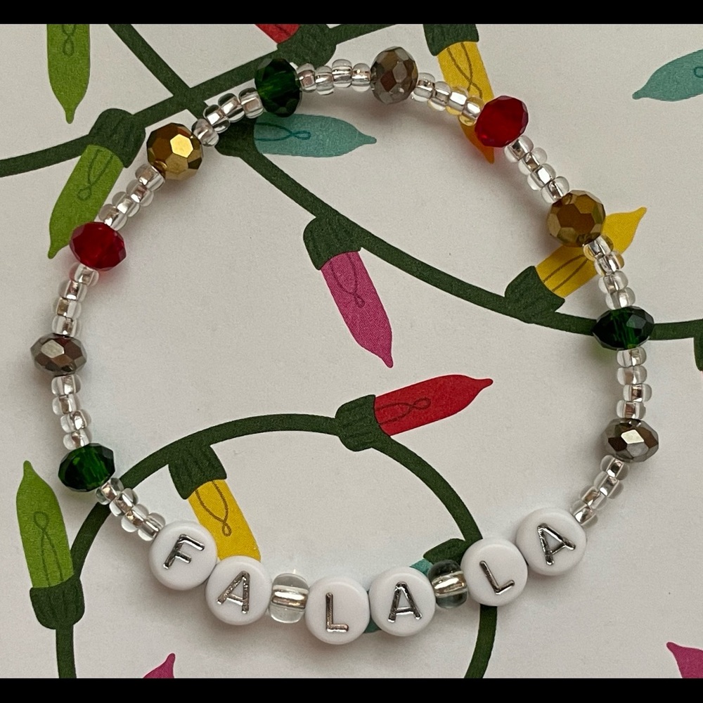 Christmas bracelet Fa La La glass beaded handmade stretch